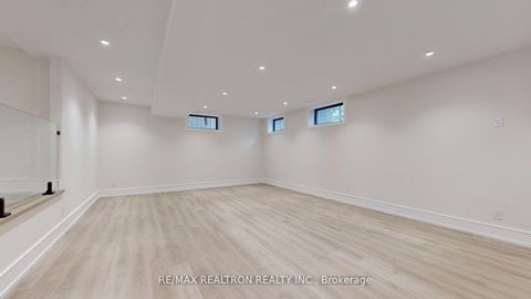 Photo 33 at 84 Murray Drive, Aurora Highlands, Aurora