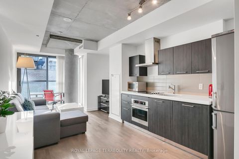 Photo 7 at 523 - 560 King Street W, Waterfront Communities C1, Toronto