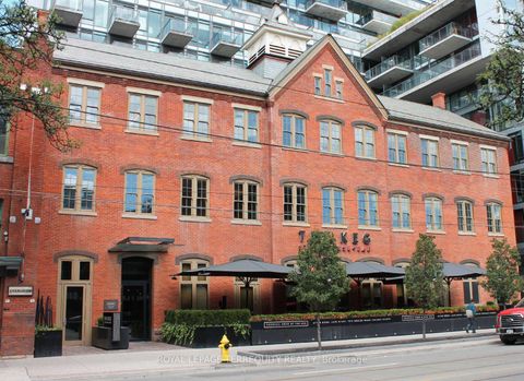 Photo 35 at 523 - 560 King Street W, Waterfront Communities C1, Toronto