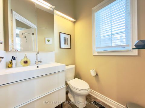 Photo 15 at 6 Welter Court, Devonsleigh, Richmond Hill