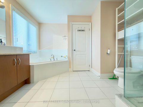 Photo 35 at 6 Welter Court, Devonsleigh, Richmond Hill