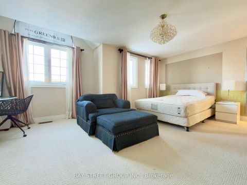 Photo 36 at 6 Welter Court, Devonsleigh, Richmond Hill