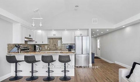 Photo 5 at 59 Cedar Crest Beach Road, Bowmanville, Clarington