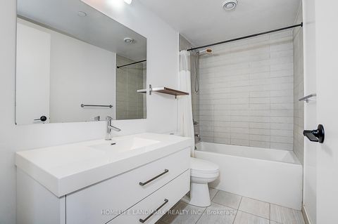 Photo 5 at 606 - 403 Church Street, Yonge Corridor, Toronto