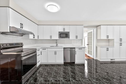 Photo 10 at 18 Littleborough Court, Highland Creek, Toronto