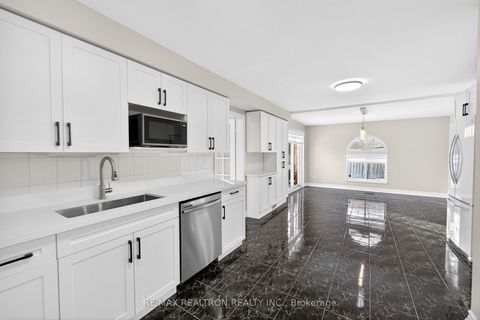 Photo 12 at 18 Littleborough Court, Highland Creek, Toronto