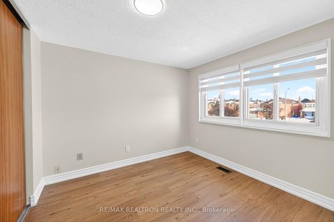 Photo 25 at 18 Littleborough Court, Highland Creek, Toronto