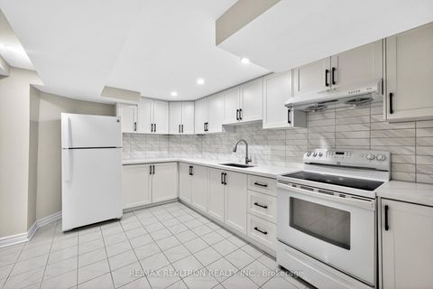 Photo 38 at 18 Littleborough Court, Highland Creek, Toronto