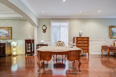 Photo 7 at 8 Sachet Drive, Oak Ridges Lake Wilcox, Richmond Hill