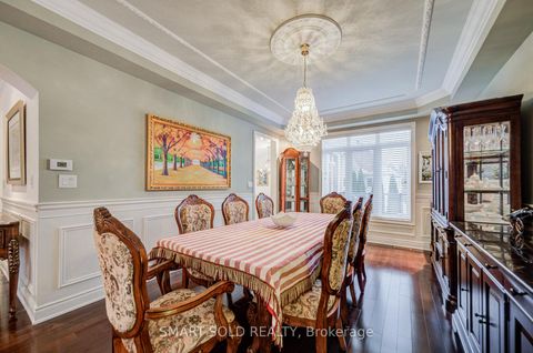 Photo 9 at 8 Sachet Drive, Oak Ridges Lake Wilcox, Richmond Hill