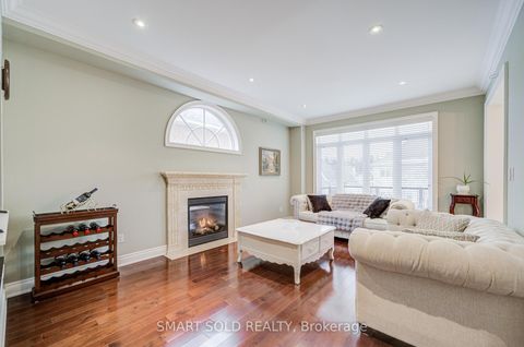 Photo 14 at 8 Sachet Drive, Oak Ridges Lake Wilcox, Richmond Hill