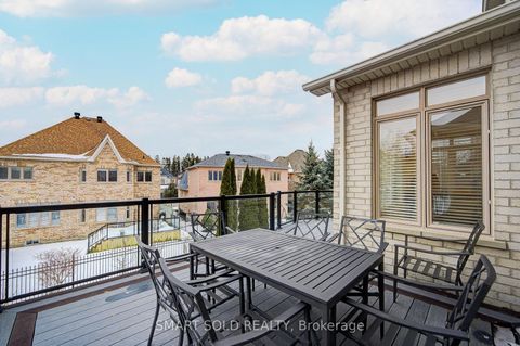 Photo 17 at 8 Sachet Drive, Oak Ridges Lake Wilcox, Richmond Hill