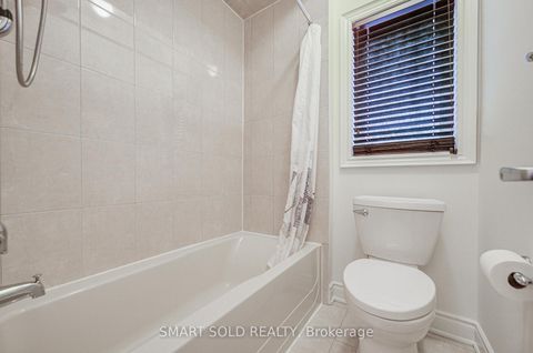 Photo 28 at 8 Sachet Drive, Oak Ridges Lake Wilcox, Richmond Hill