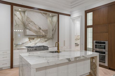 Photo 9 at 27 Penwood Crescent, Don Mills, Toronto