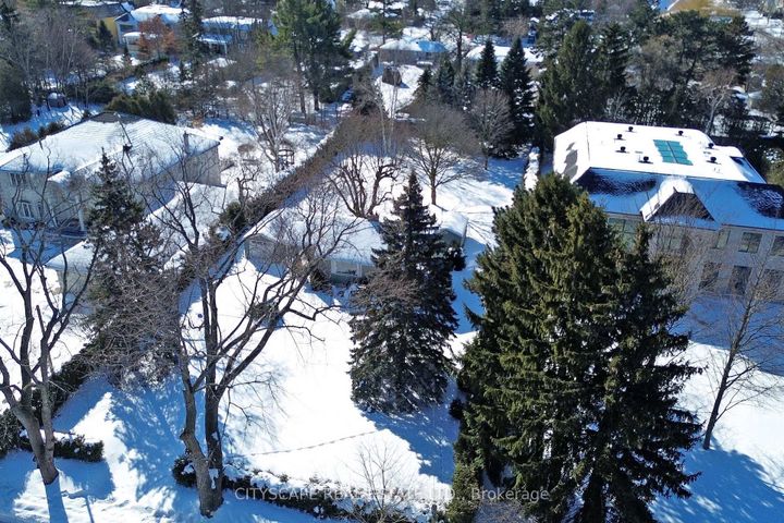 Photo 6 at 392 Fourth Line, WO West, Oakville