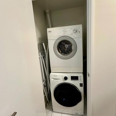 Photo 6 at 1702 - 500 Sherbourne Street, North St. James Town, Toronto