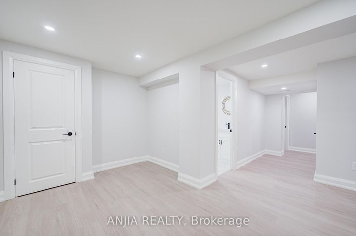 Photo 38 at 11 Drakefield Road, Bullock, Markham