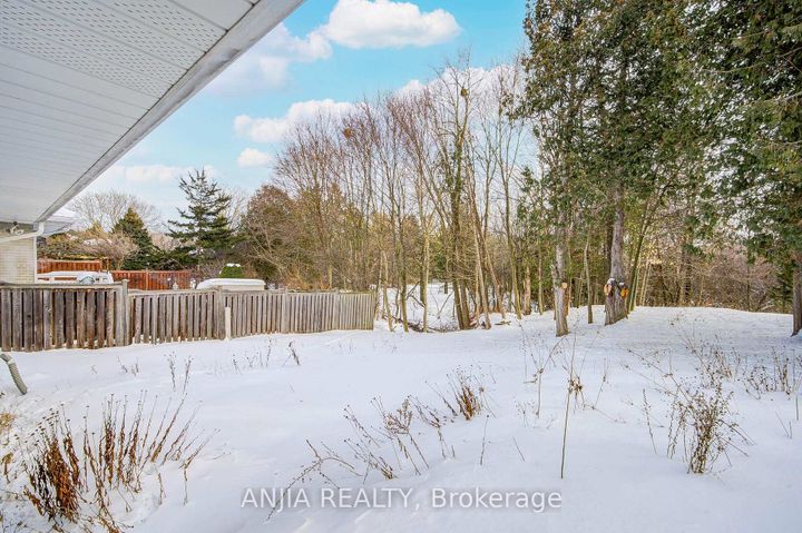 Photo 44 at 11 Drakefield Road, Bullock, Markham