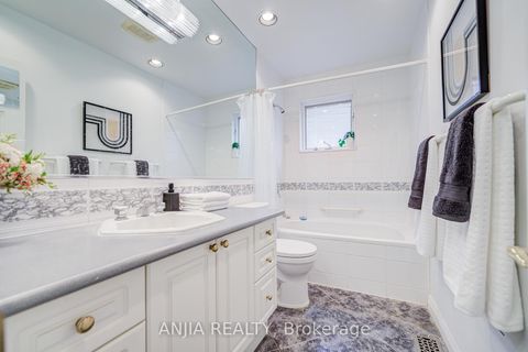 Photo 30 at 11 Drakefield Road, Bullock, Markham