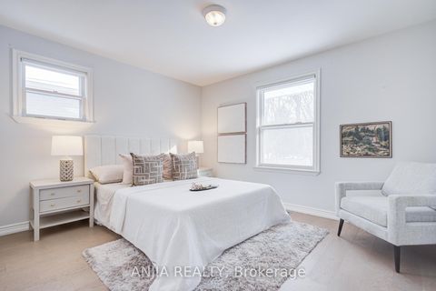 Photo 32 at 11 Drakefield Road, Bullock, Markham