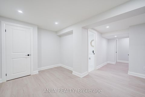 Photo 38 at 11 Drakefield Road, Bullock, Markham