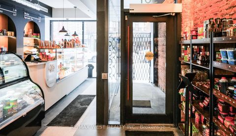 Photo 1 at 501 Bloor Street W, University, Toronto