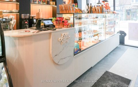 Photo 6 at 501 Bloor Street W, University, Toronto