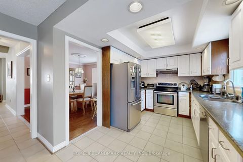 Photo 9 at 16 Willis Drive, Aurora Highlands, Aurora