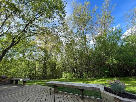 Photo 48 at 16 Willis Drive, Aurora Highlands, Aurora