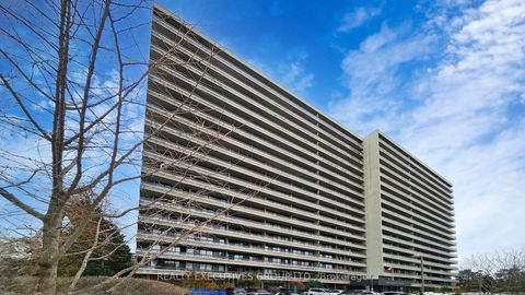 Photo 1 at 905 - 8111 Yonge Street, Royal Orchard, Markham