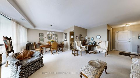 Photo 6 at 905 - 8111 Yonge Street, Royal Orchard, Markham