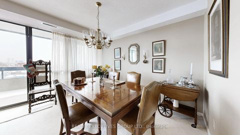 Photo 7 at 905 - 8111 Yonge Street, Royal Orchard, Markham