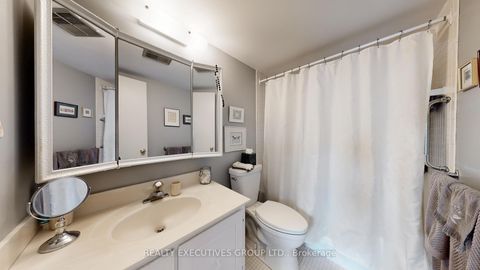 Photo 16 at 905 - 8111 Yonge Street, Royal Orchard, Markham