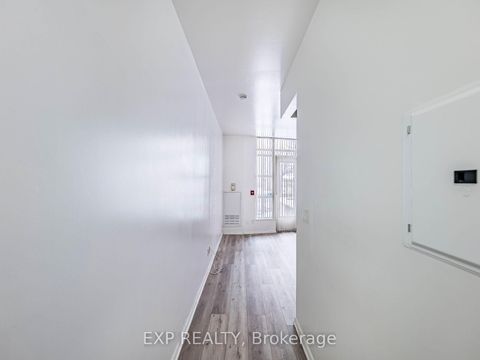 Photo 5 at 167 - 209 Fort York Boulevard, Niagara, Toronto