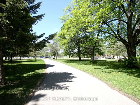 Photo 27 at 167 - 209 Fort York Boulevard, Niagara, Toronto