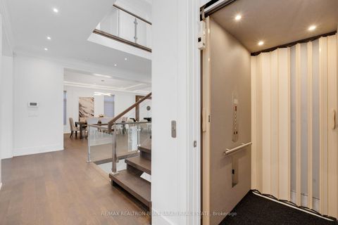 Photo 23 at 298 Hollywood Avenue, Willowdale East, Toronto