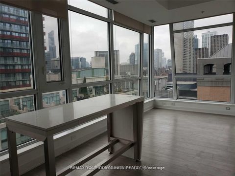 Photo 2 at 1602 - 199 RICHMOND Street W, Waterfront Communities C1, Toronto