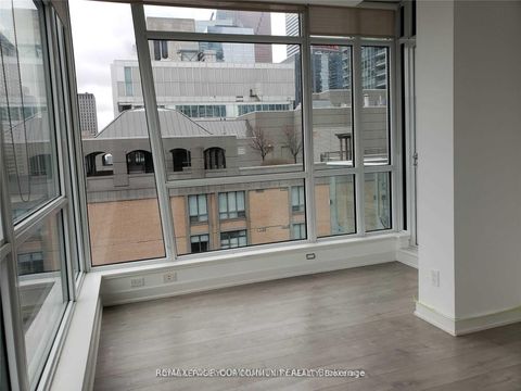 Photo 5 at 1602 - 199 RICHMOND Street W, Waterfront Communities C1, Toronto