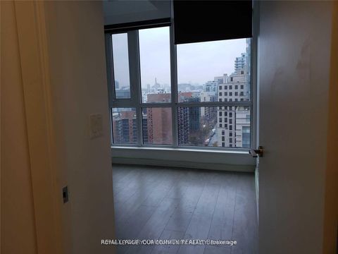 Photo 7 at 1602 - 199 RICHMOND Street W, Waterfront Communities C1, Toronto