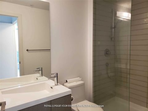 Photo 8 at 1602 - 199 RICHMOND Street W, Waterfront Communities C1, Toronto