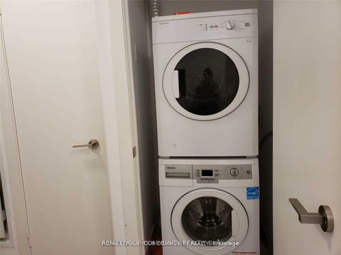 Photo 9 at 1602 - 199 RICHMOND Street W, Waterfront Communities C1, Toronto