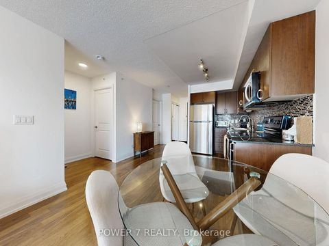 Photo 12 at 618 - 370 Hwy 7 Avenue E, Doncrest, Richmond Hill