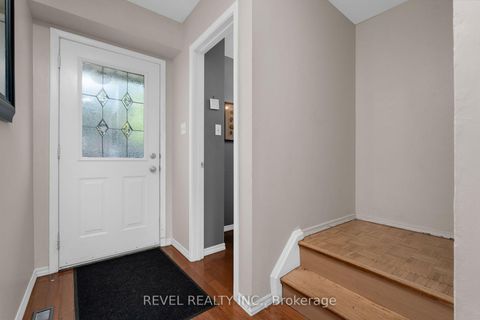 Photo 6 at 68 - 28 Donald Street, Queen's Park, Barrie