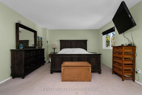 Photo 18 at 68 - 28 Donald Street, Queen's Park, Barrie