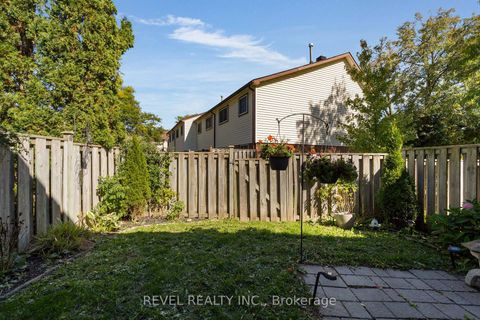 Photo 24 at 68 - 28 Donald Street, Queen's Park, Barrie