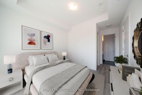 Photo 12 at 901 - 25 Neighbourhood Lane, Queensway, Toronto