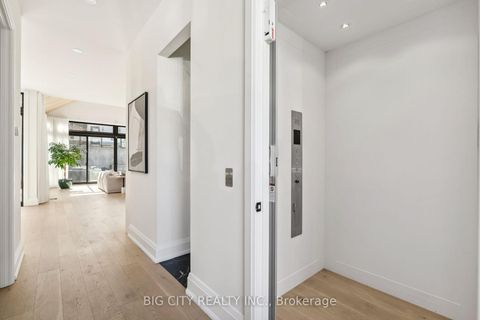 Photo 9 at 75 Lawrence Crescent, Lawrence Park South, Toronto