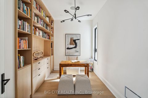 Photo 10 at 75 Lawrence Crescent, Lawrence Park South, Toronto