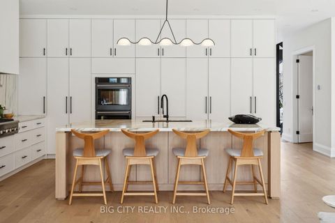 Photo 13 at 75 Lawrence Crescent, Lawrence Park South, Toronto