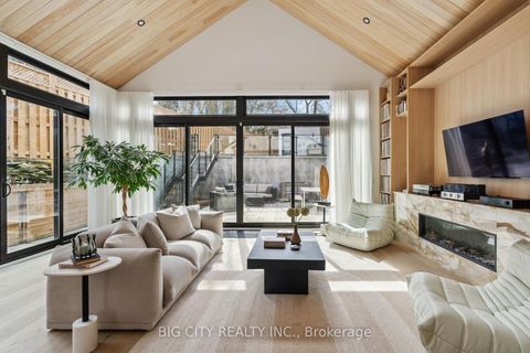 Photo 16 at 75 Lawrence Crescent, Lawrence Park South, Toronto